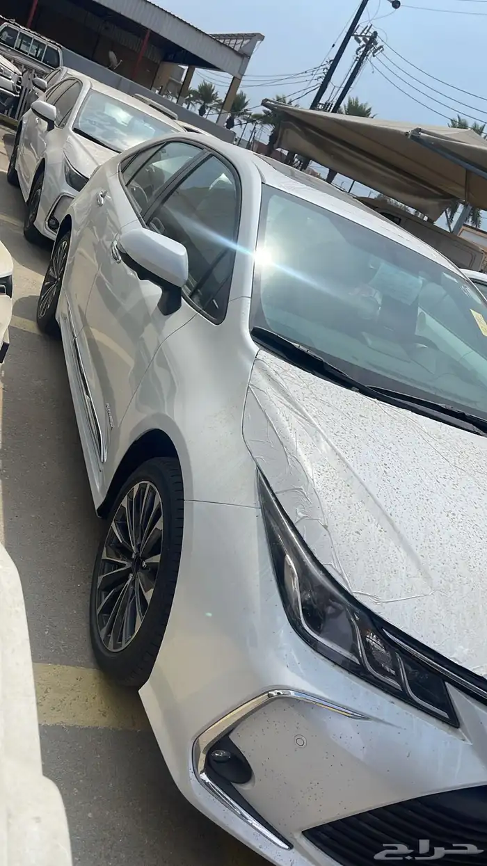 تويوتا كورولا XLI مطور فتحة سقف 2025 1