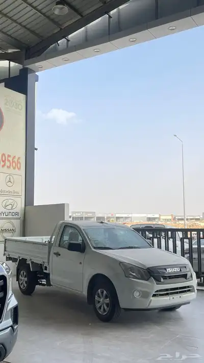 ايسوزو ديماكس غماره 2025 جوانب 3