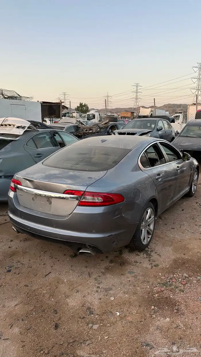 قطع غيار تشليح جاكور XF اكس اف موديل 2011 4