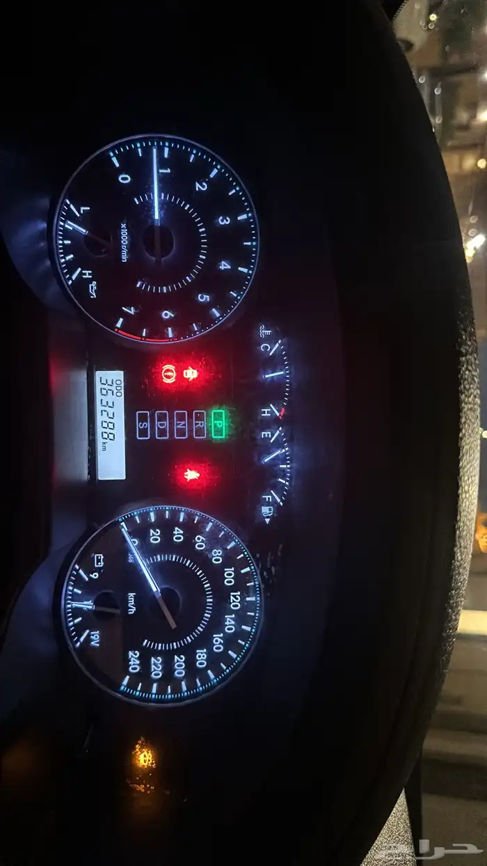 LAND CRUISER 2013 gxr v8 5.7 10