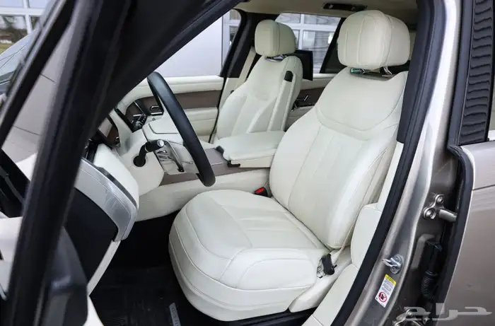 2023 Range Rover SE SWB فل كامل 9