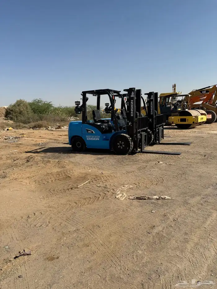 للإيجار رافعه شوكية 20204   3 طن 0