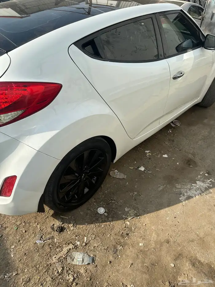 ورشة سمكرة وبوية لي اصلاح جميع انواع السيارات 30