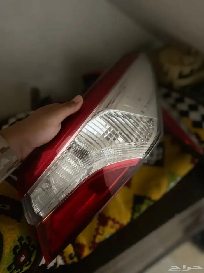 للبيع صدام وطقم اسطبات كامري 0