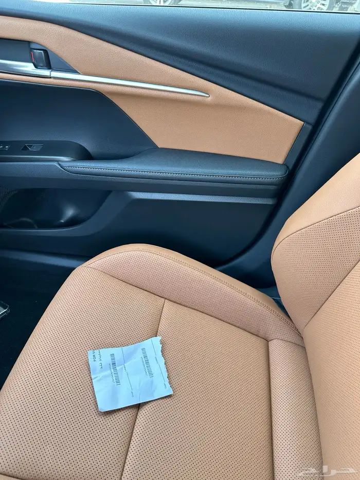 كامري 2025 لومير اصفار لون اسود مباعه 17