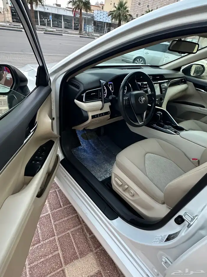 تويوتا كامري GLE 2020 8