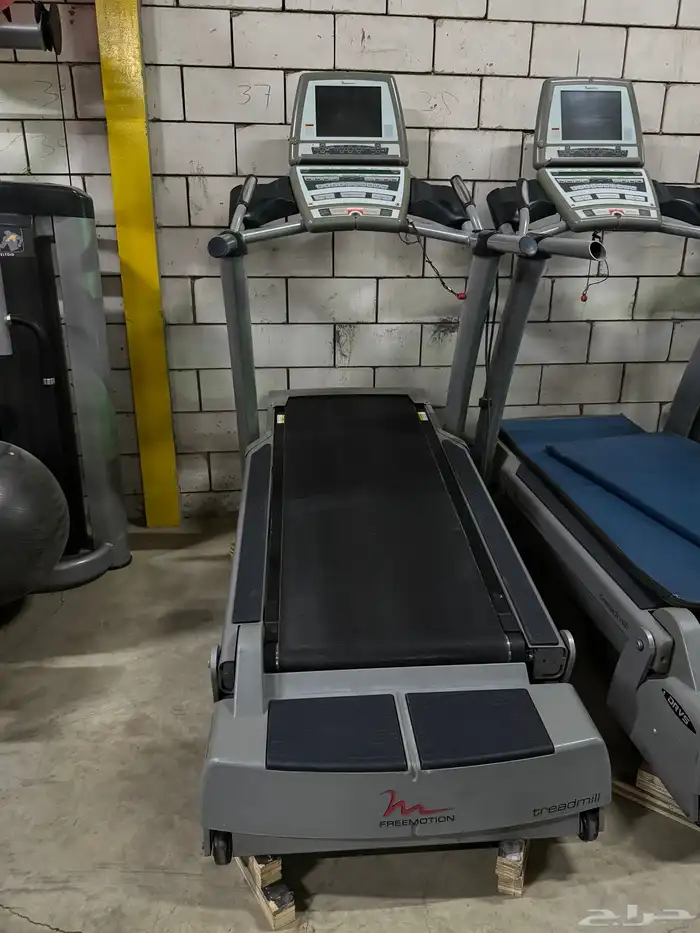 سير رياضي gym club device FREEmotion Old tredmill 2