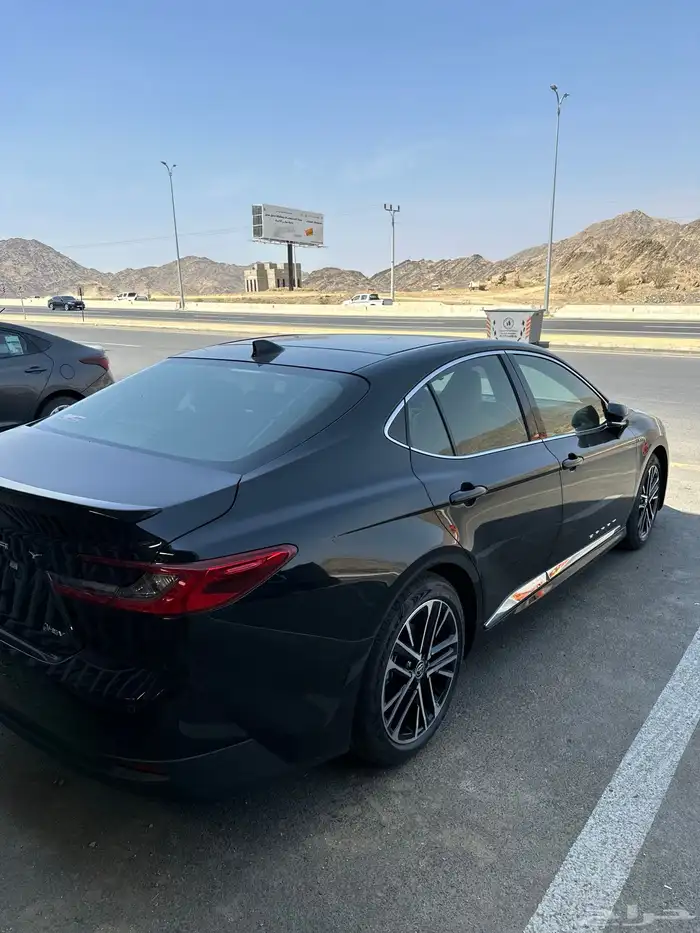 كامري 2025 لومير اصفار لون اسود مباعه 12