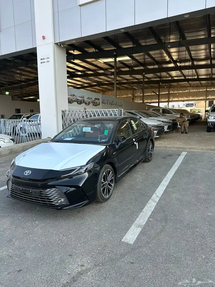 كامري 2025 لومير اصفار لون اسود مباعه 34