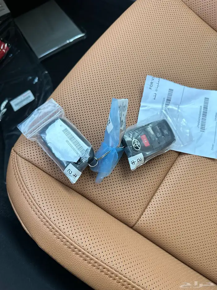 كامري 2025 لومير اصفار لون اسود مباعه 32