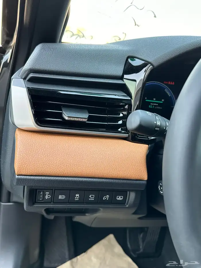 كامري 2025 لومير اصفار لون اسود مباعه 29