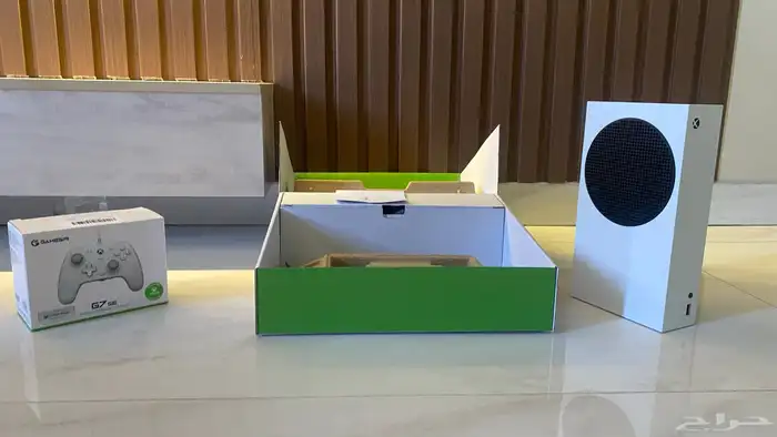 اكس بوكس اس استعمال 3 شهور سبب البيع محتاج الفلوس 1100 10