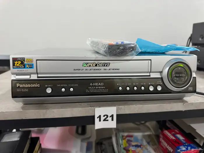 (تم البيع) جهاز فيديو (VHS) باناسونيك SUPER DRIVEمتعدد (121) 0