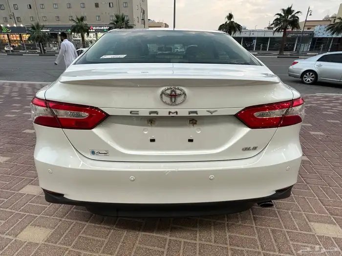 تويوتا كامري GLE 2020 11