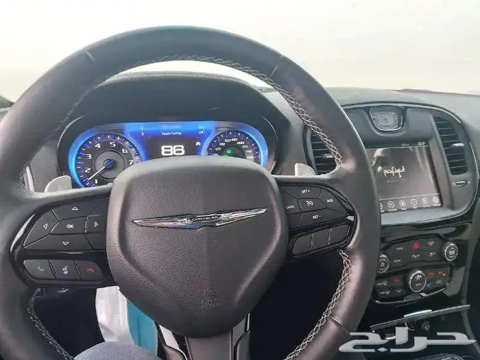 كرايزلر موديل 2020 300 V6 1