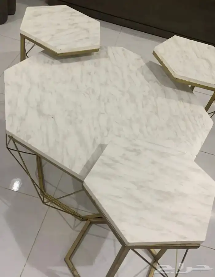 طاولة كبيره 0