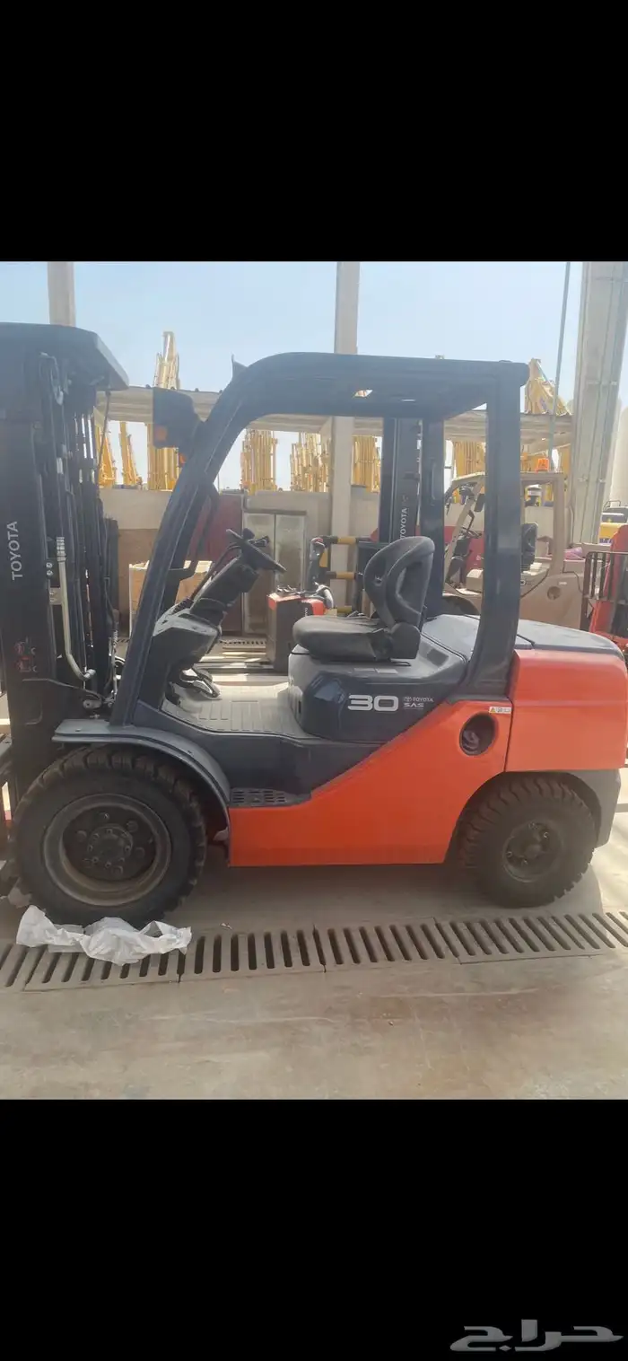 رافعات شوكية ( Forklift) 2