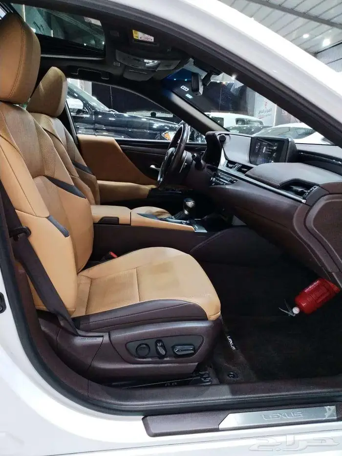 لكزس 2020 ES350 ( بحاله الوكاله ) 13