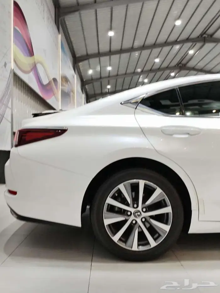 لكزس 2020 ES350 ( بحاله الوكاله ) 7