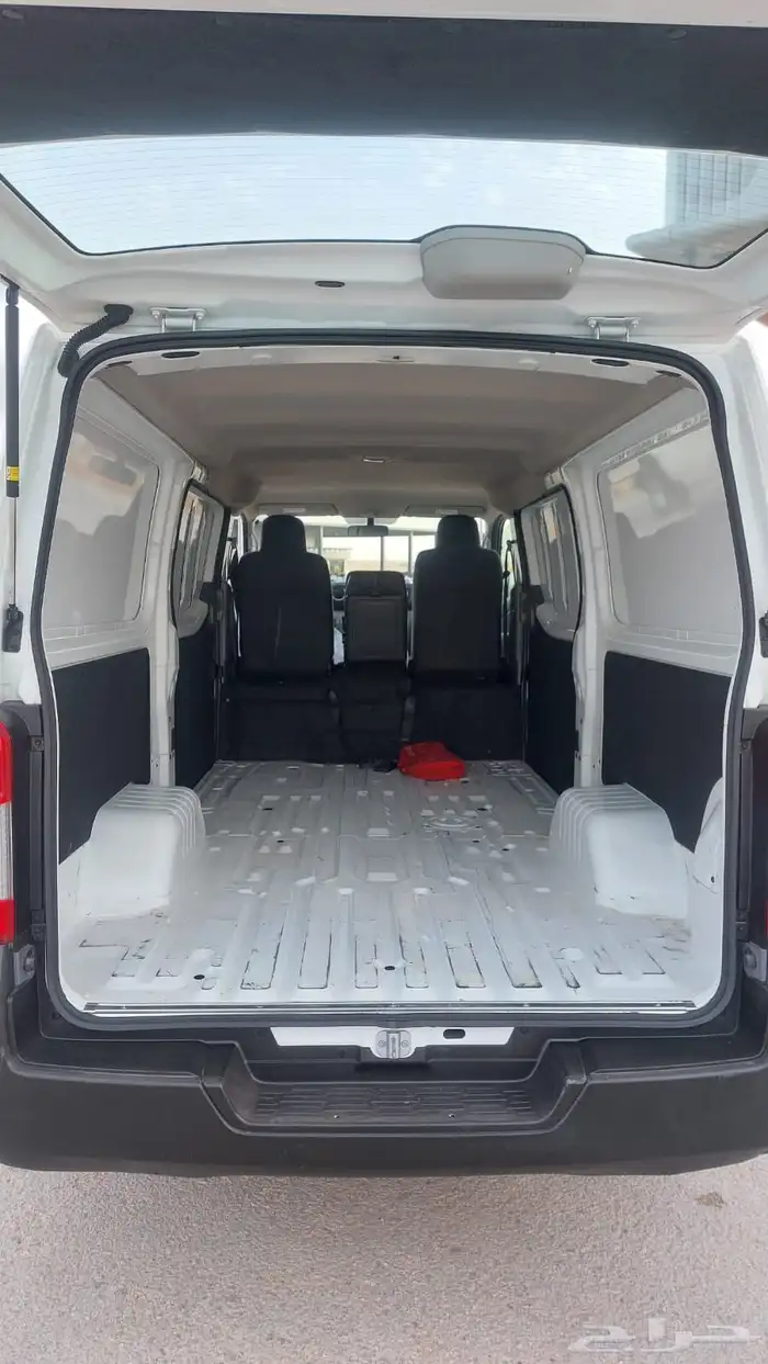 باص نيسان اورفان 2021 بضاعه ديزل 6