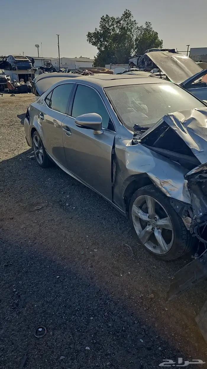 لكزس IS350 تشليح قطع غيار 3