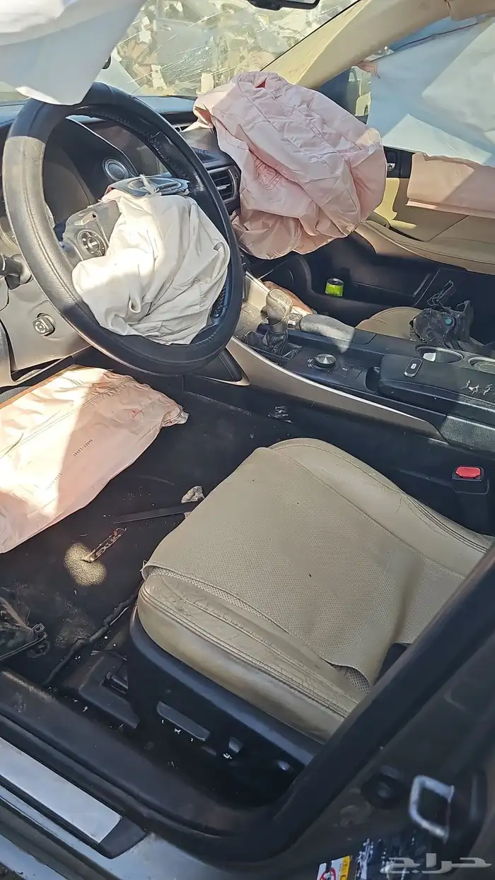 لكزس IS350 تشليح قطع غيار 5