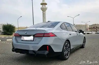 بي ام دبليو 520i 1