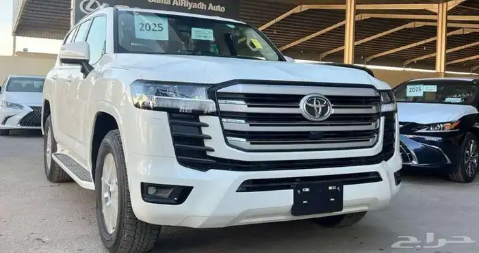 تويوتا لاند كروزر 2025 بنزين GXR 2 كاش واقساط 0