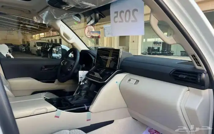تويوتا لاند كروزر 2025 بنزين GXR 2 كاش واقساط 2