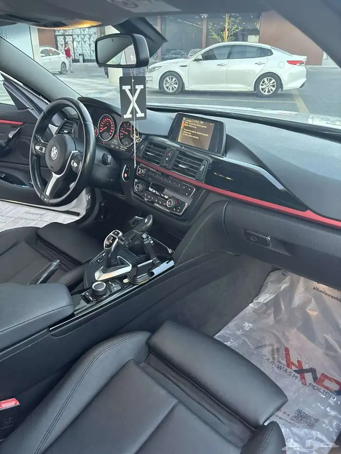 BMW 8