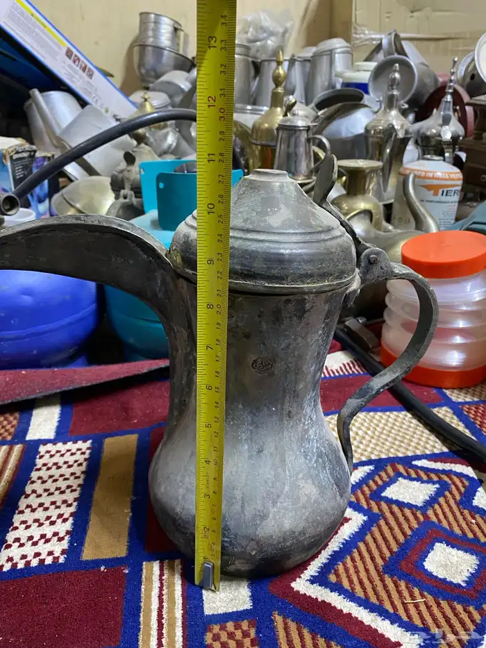 البيع . دله نحاس بغدادي ناقصه قرط وصوره توضح حالته 5