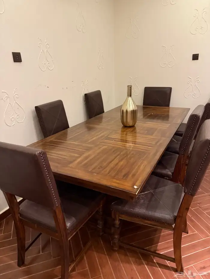 طاولة طعام مع دولابها 1