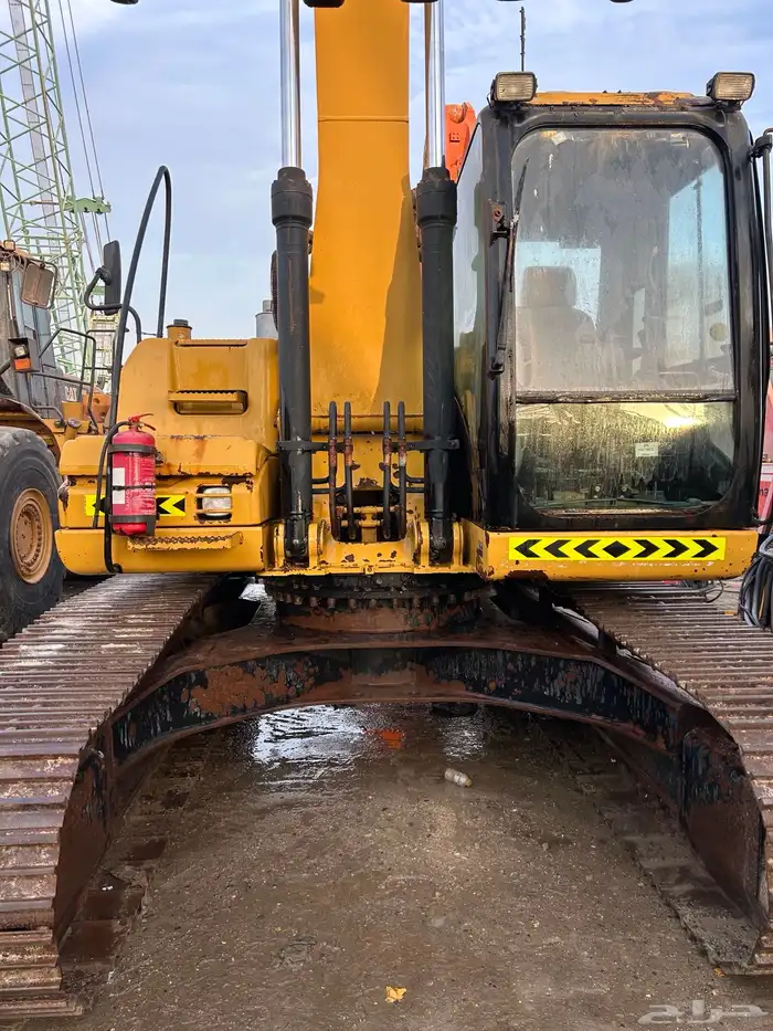 CAT 320 D حفارة 4