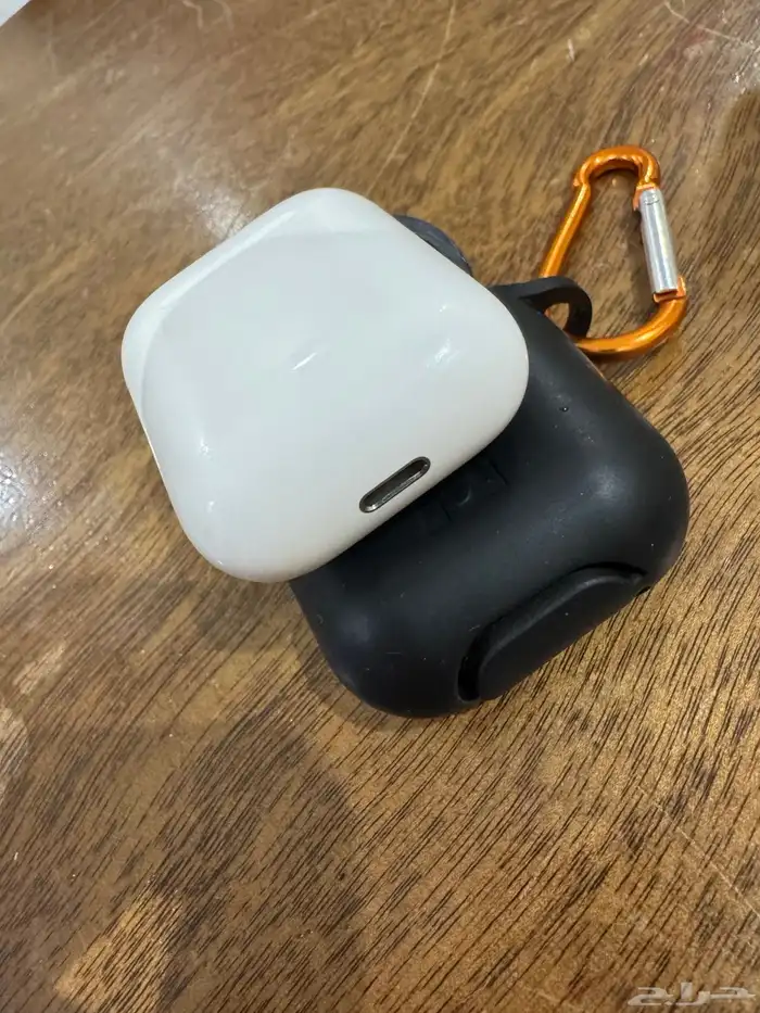 للبيع  سماعات Apple AirPods (الجيل الثاني) 3