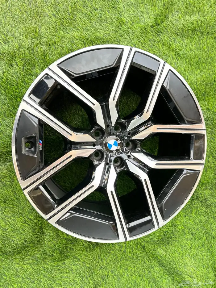 جنوط BMW 2024 i735 اصلي وكآله مقاس 20 0