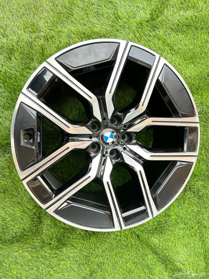 جنوط BMW 2024 i735 اصلي وكآله مقاس 20 1