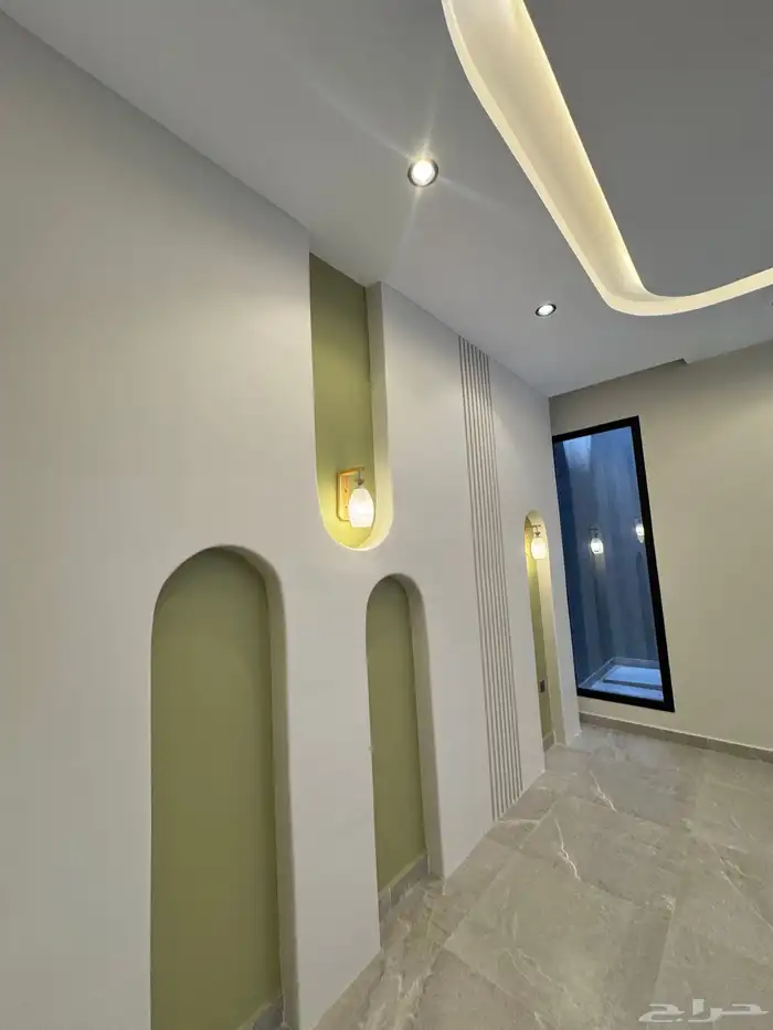فيلا بتشطيب مميز دبل هايت وسكاي لايت 14