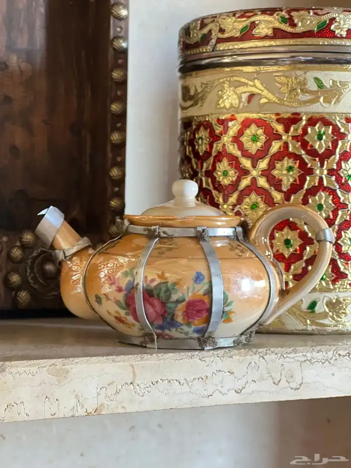 ابريق خزف قديم 0