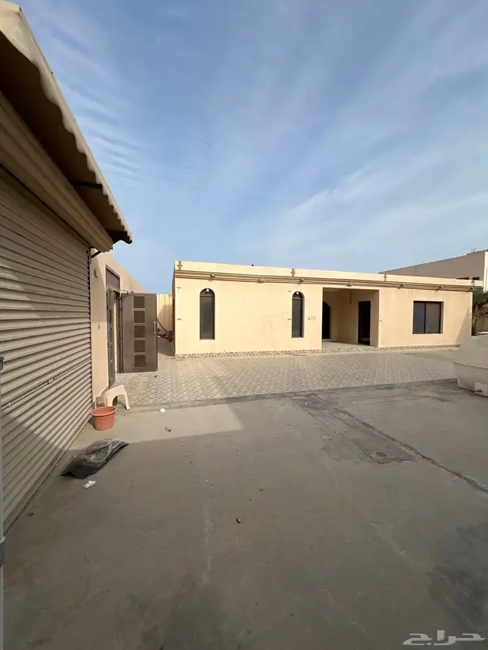 للايجار  . استراحة و للاستثمار طويل اجل براس تنورة 30