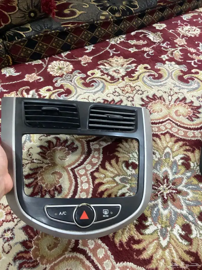 اغراض سيارة بعضهم اكسنت 5