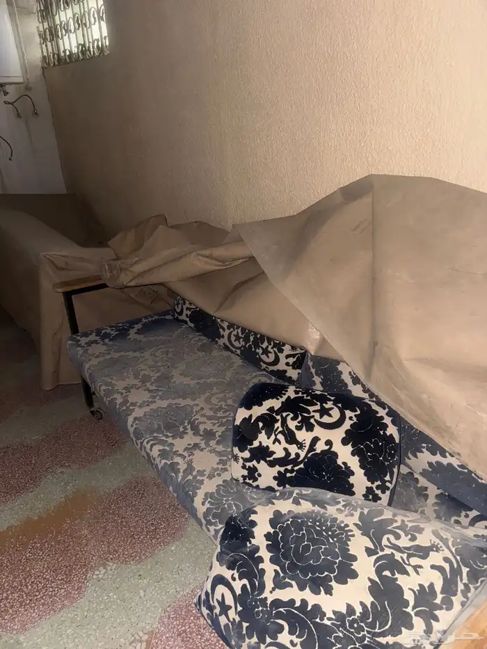 جلسه شعبيه قطعتين وطوله حطب ونار على السوم 0