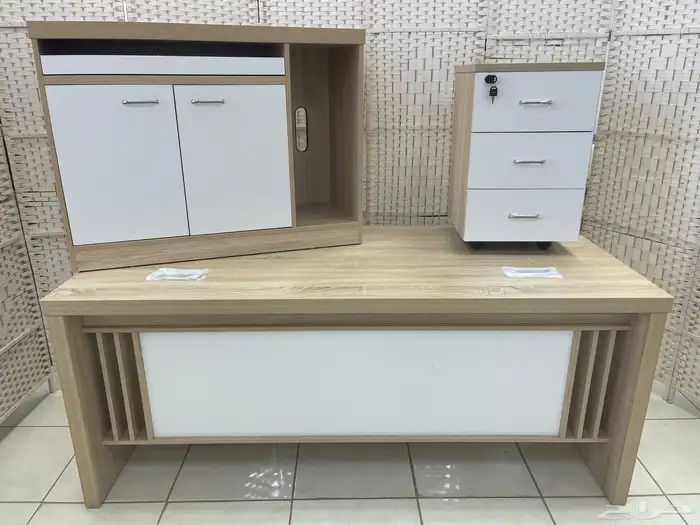 مكاتب ادارية طقم كامل و مكتب مدير شكل جديد و كنب جلد 5
