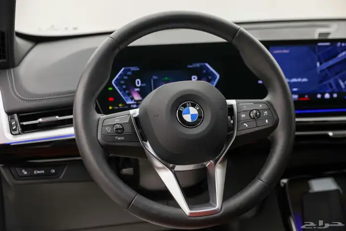 بي إم دبليو X-Drive 20i X1 موديل 2024 جديد 4