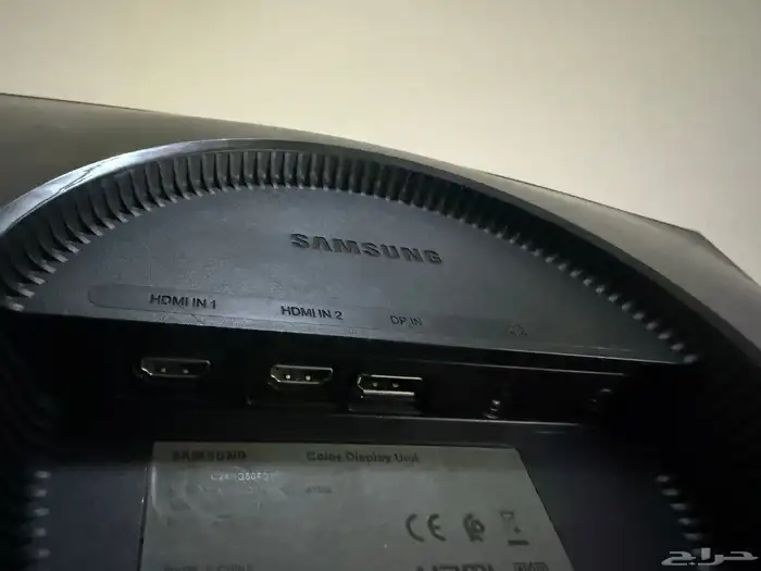 شاشة سامسونج 24 بوصة FHD للألعاب - 144Hz - استعمال نظيف 3