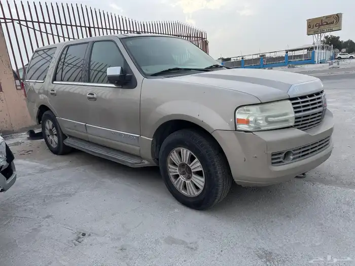 لنيكون نافجيتور 2008 قطع غيار فقط 2