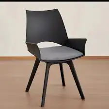 كراسي فايبر طاولات كوفي 1