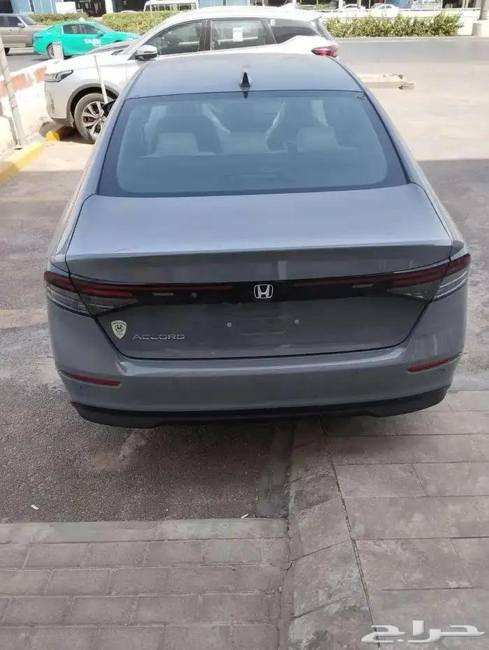 هوندا اكورد LX ستاندر سعودي 2025 1