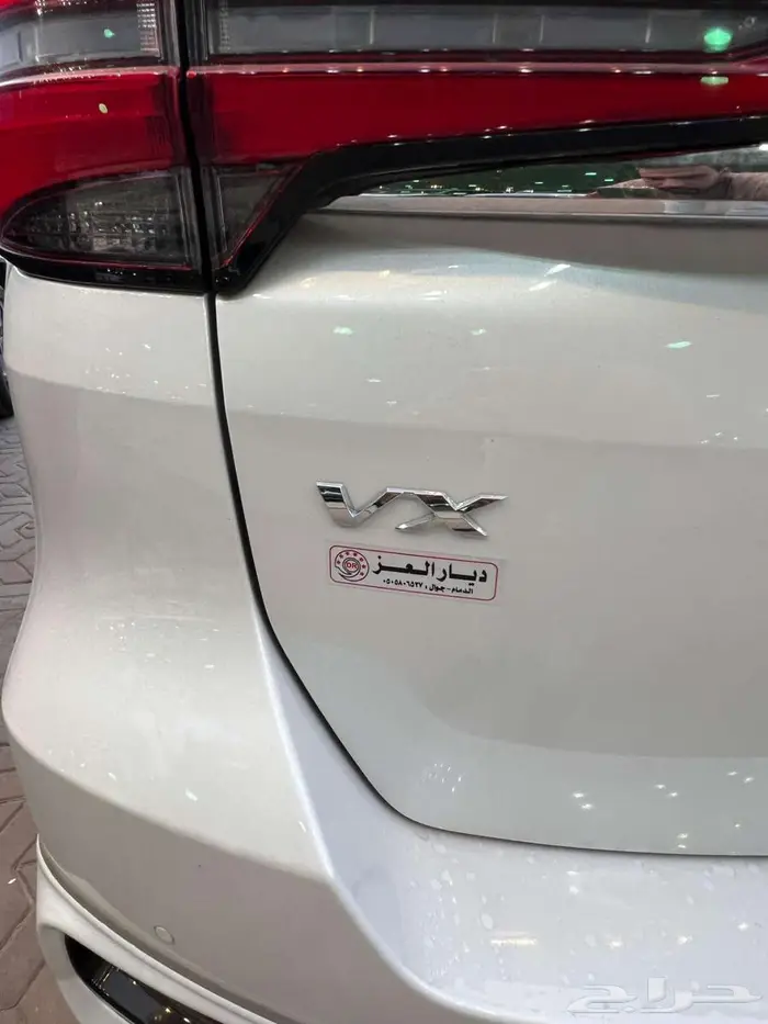تويوتا فورشنر VX3 موديل 2025 16