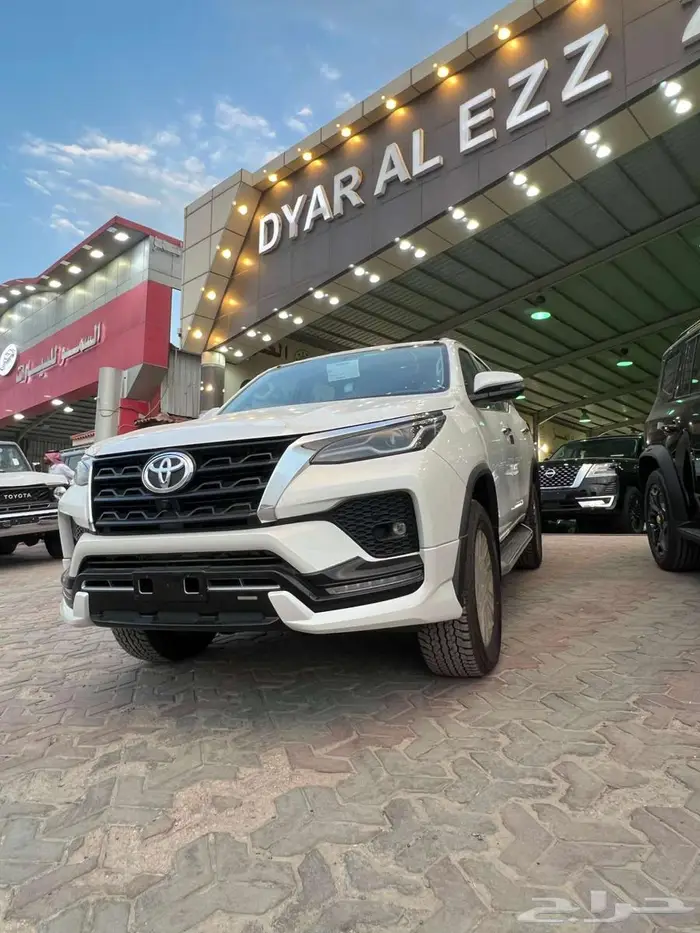 تويوتا فورشنر VX3 موديل 2025 8