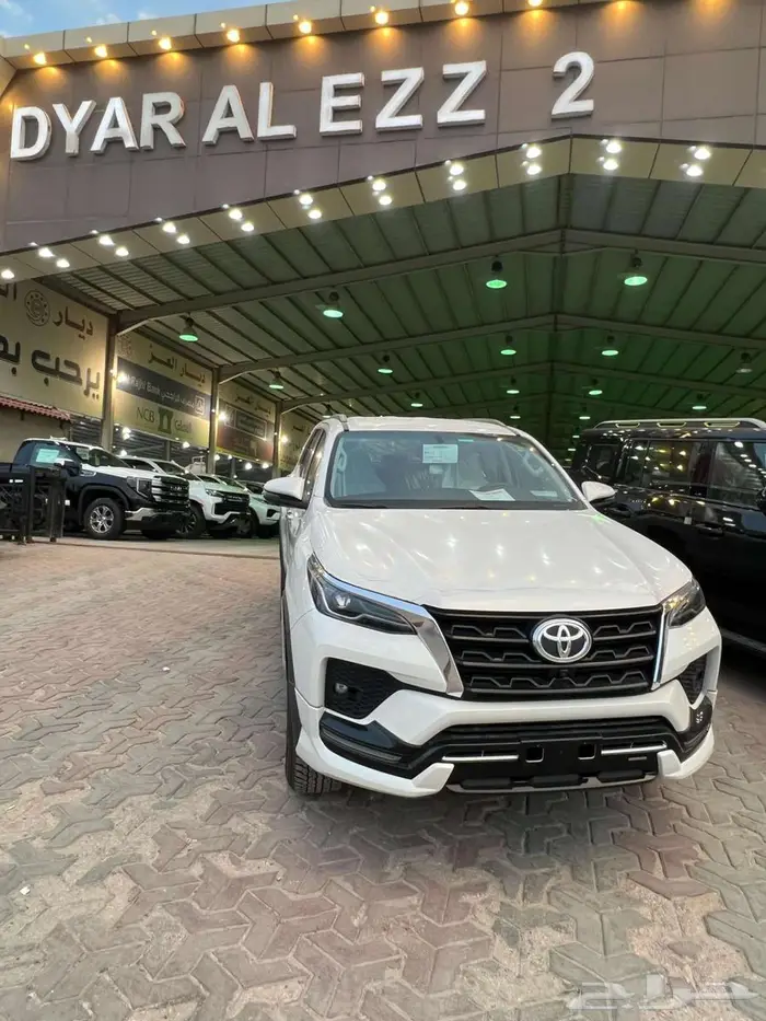 تويوتا فورشنر VX3 موديل 2025 1